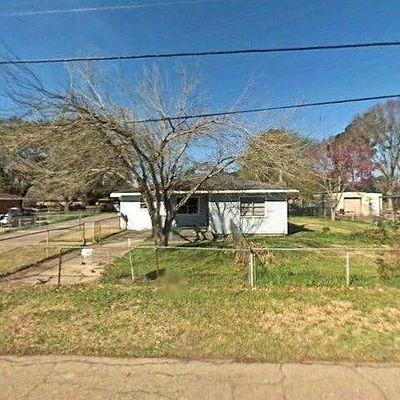 1005 Sinbad St, Baker, LA 70714