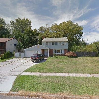 101 Heather Dr, Mount Laurel, NJ 08054