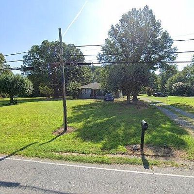 101 Golf Course Rd, Maiden, NC 28650