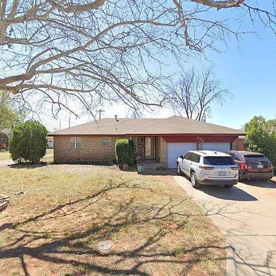 102 Ramsey Pl, Elk City, OK 73644