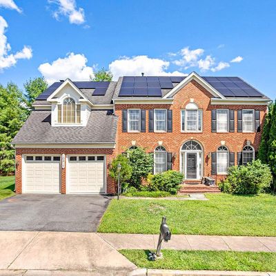 10217 Shining Willow Dr, Rockville, MD 20850