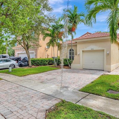 1031 Ne 37 Th Pl, Homestead, FL 33033