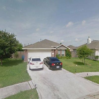 104 Blue Skies Ct, La Marque, TX 77568