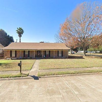 104 Georgetown Dr, Alexandria, LA 71303