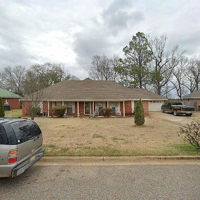 104 Scenic Dr, Elmore, AL 36025