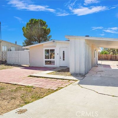 104 Surrey Ct, Barstow, CA 92311