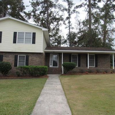 105 Fairway Dr, Valdosta, GA 31605