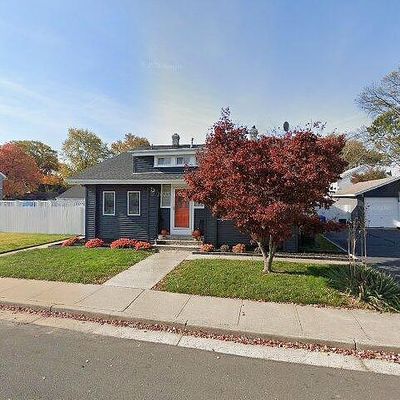 105 Hudson Ave, North Middletown, NJ 07748