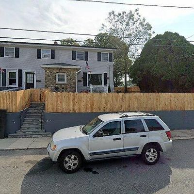 107 Earl St, West Warwick, RI 02893