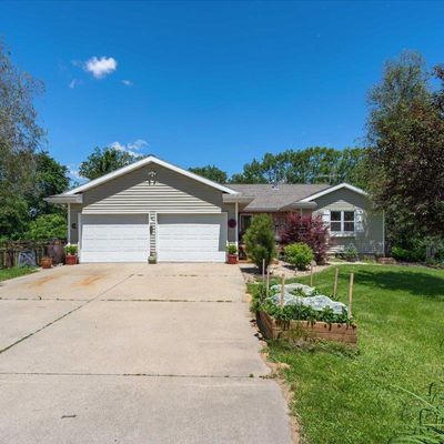 N4644 Allan Rd, Portage, WI 53901