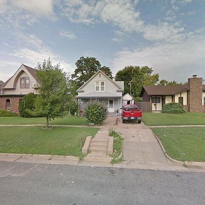 115 S Pine St, Pratt, KS 67124