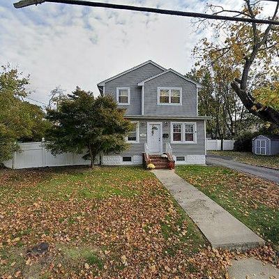 116 15 Th Ave, West Babylon, NY 11704