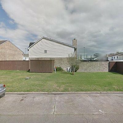 11883 Algonquin Dr, Houston, TX 77089