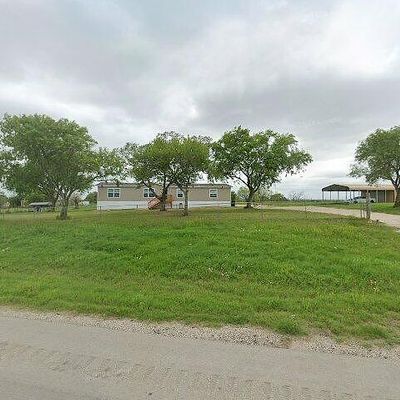 11903 N State Highway 123, Falls City, TX 78113