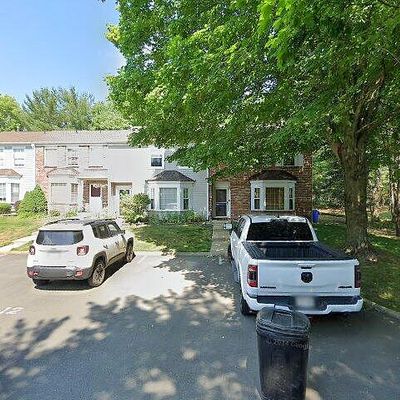 12 Excalibur Ct, Old Bridge, NJ 08857