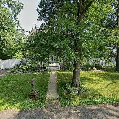 12 Maxwell Ln, Somerset, NJ 08873