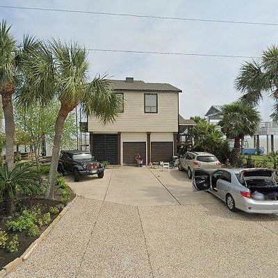 120 Quayside Dr, Galveston, TX 77554