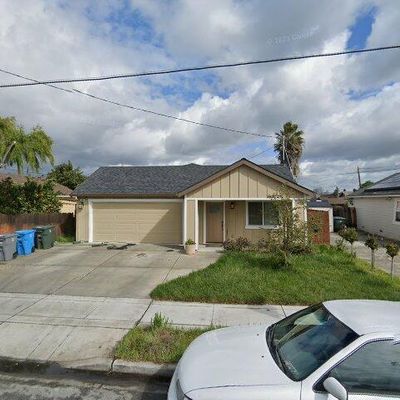 120 Santa Ana Rd, Hollister, CA 95023