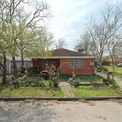 1209 Stowe St, Baytown, TX 77520