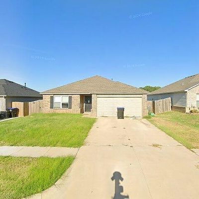 1216 Limestone Dr, Noble, OK 73068