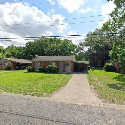 12334 Palmyra Dr, Baton Rouge, LA 70807