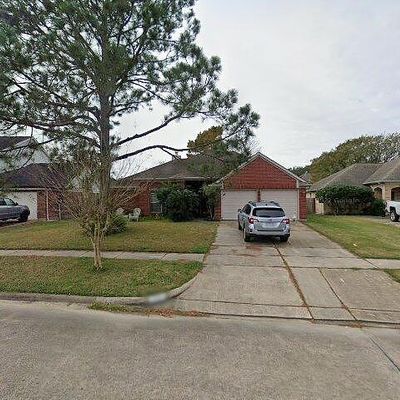 125 Chariss Glen Dr, League City, TX 77573