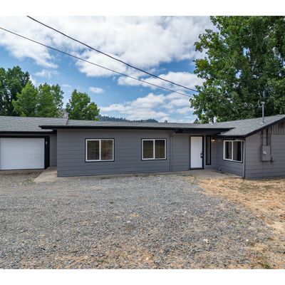 125 Se Darrell Ave, Winston, OR 97496