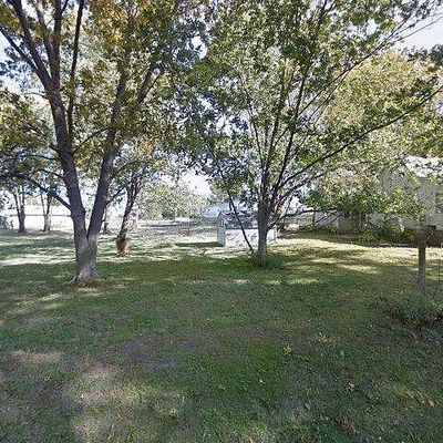 109 E Louden, Barry, IL 62312