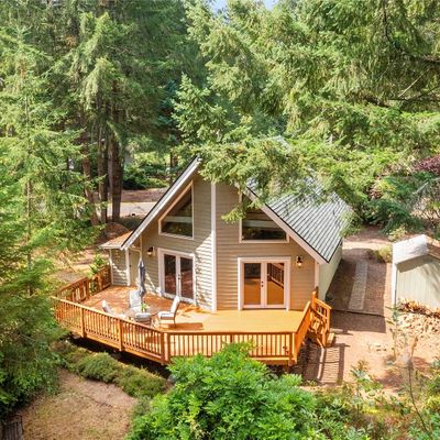 10913 Pioneer Dr, Anderson Island, WA 98303