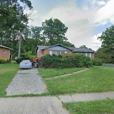 10918 Warwick Ave, Fairfax, VA 22030