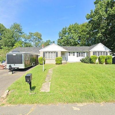 11 Locust Ave, Piscataway, NJ 08854