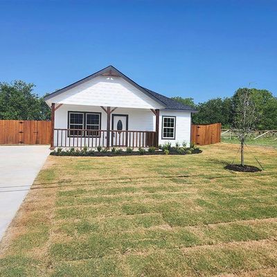 110 Mcelroy St, Whitesboro, TX 76273