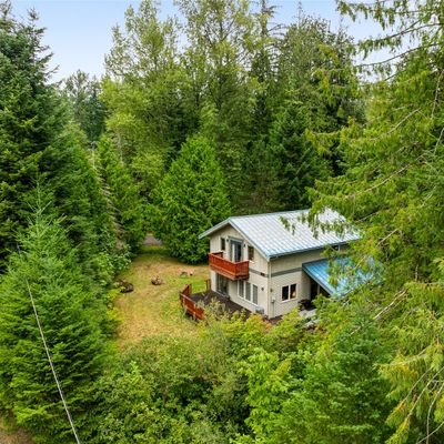 11091 Alpine Rd, Deming, WA 98244