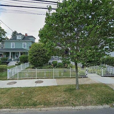 111 W Main St, Freehold, NJ 07728