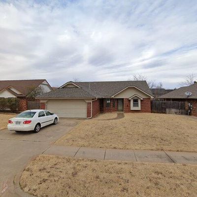 1121 Ne 8 Th St, Moore, OK 73160