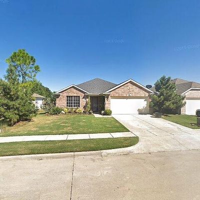 1125 Mockingbird Dr, Aubrey, TX 76227