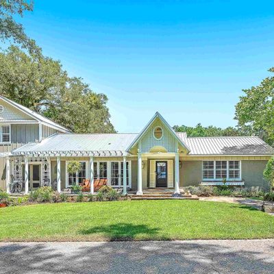 113 Atkinson Ln, Fairhope, AL 36532