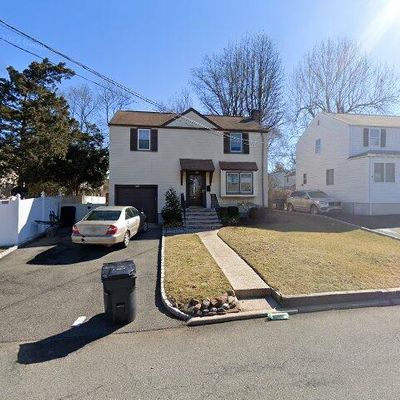 113 Cameron Rd, Bergenfield, NJ 07621