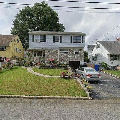 113 Stoneybrook Dr, Metuchen, NJ 08840