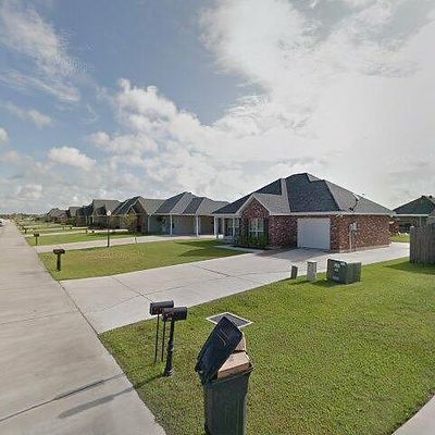 136 Millstone Dr, Thibodaux, LA 70301