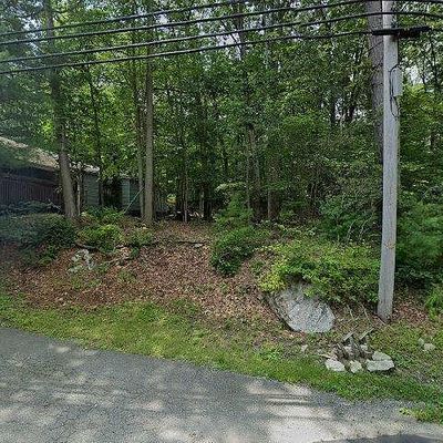 137 Laurel Trl, Andover, NJ 07821