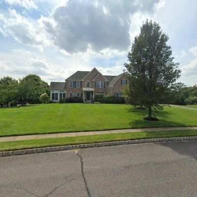 14 Jake Dr, Cream Ridge, NJ 08514