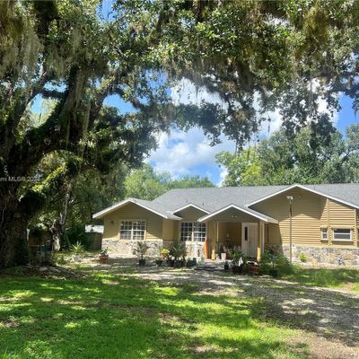 140 S Davis St, Labelle, FL 33935