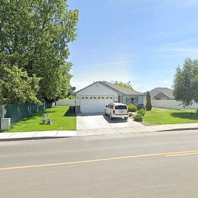 1402 W 5 Th St, Grandview, WA 98930