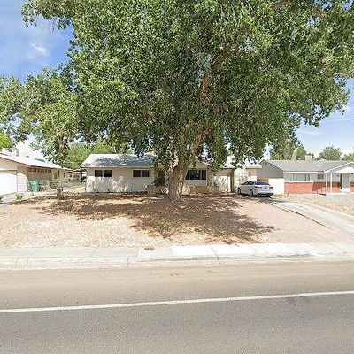 1404 N Fairview Ave, Farmington, NM 87401