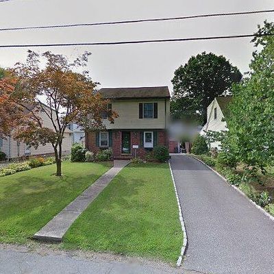 145 Fleetwood Rd, Dumont, NJ 07628