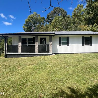 145 Ray Ln, Sharps Chapel, TN 37866