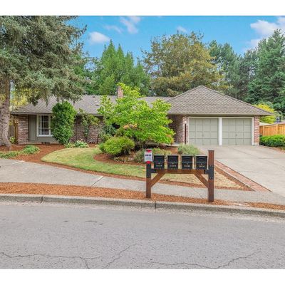 14570 Sw Village Ln, Beaverton, OR 97007