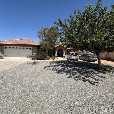 14941 Temecula Rd, Apple Valley, CA 92307