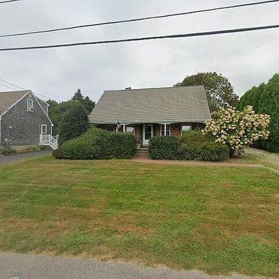 15 Hollywood Ave, Narragansett, RI 02882